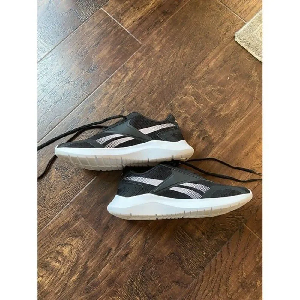 Reebok Black Sneakers with fuel foam soles (Size 8)